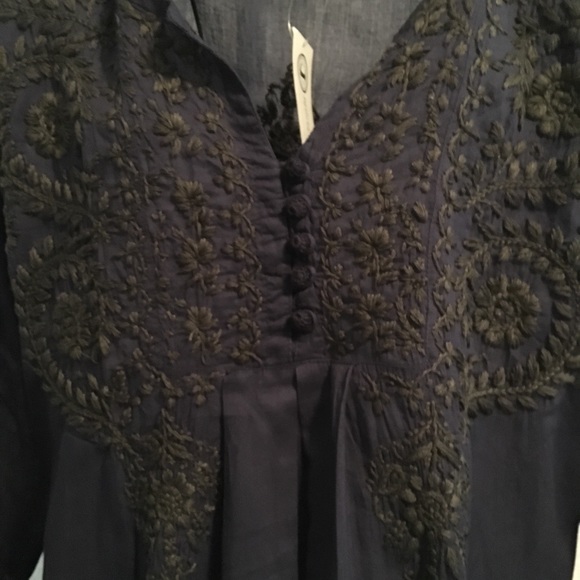 Jayshree Dalal Navy Blue Blouse - Picture 5 of 6